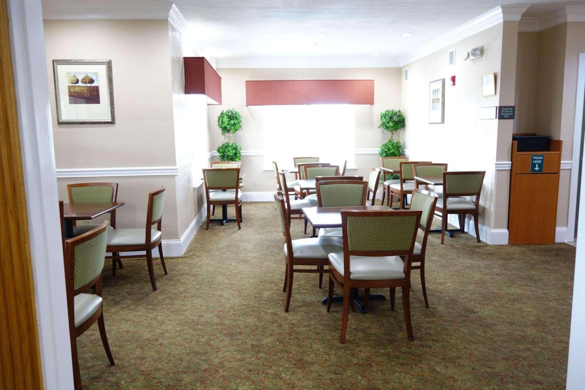 Country Inn & Suites By Radisson, Biloxi-Ocean Springs, Ms Экстерьер фото